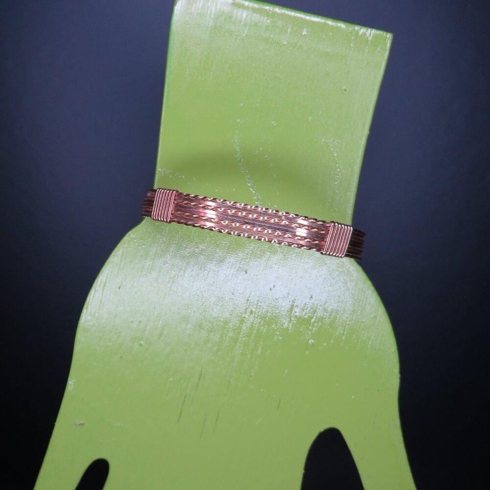 14K Gold Wire Bracelet - Picture 4 of 13